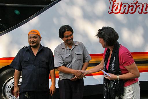 0708 afscheid chauffeur en busboy.jpg